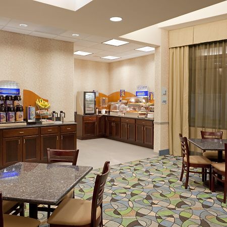 Comfort Inn & Suites Plainville-Foxboro Extérieur photo