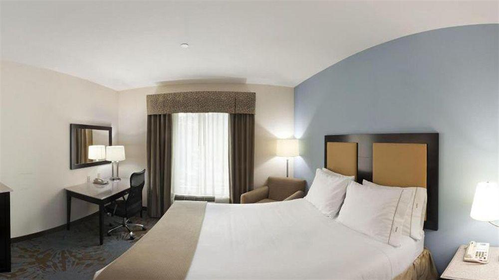 Comfort Inn & Suites Plainville-Foxboro Extérieur photo