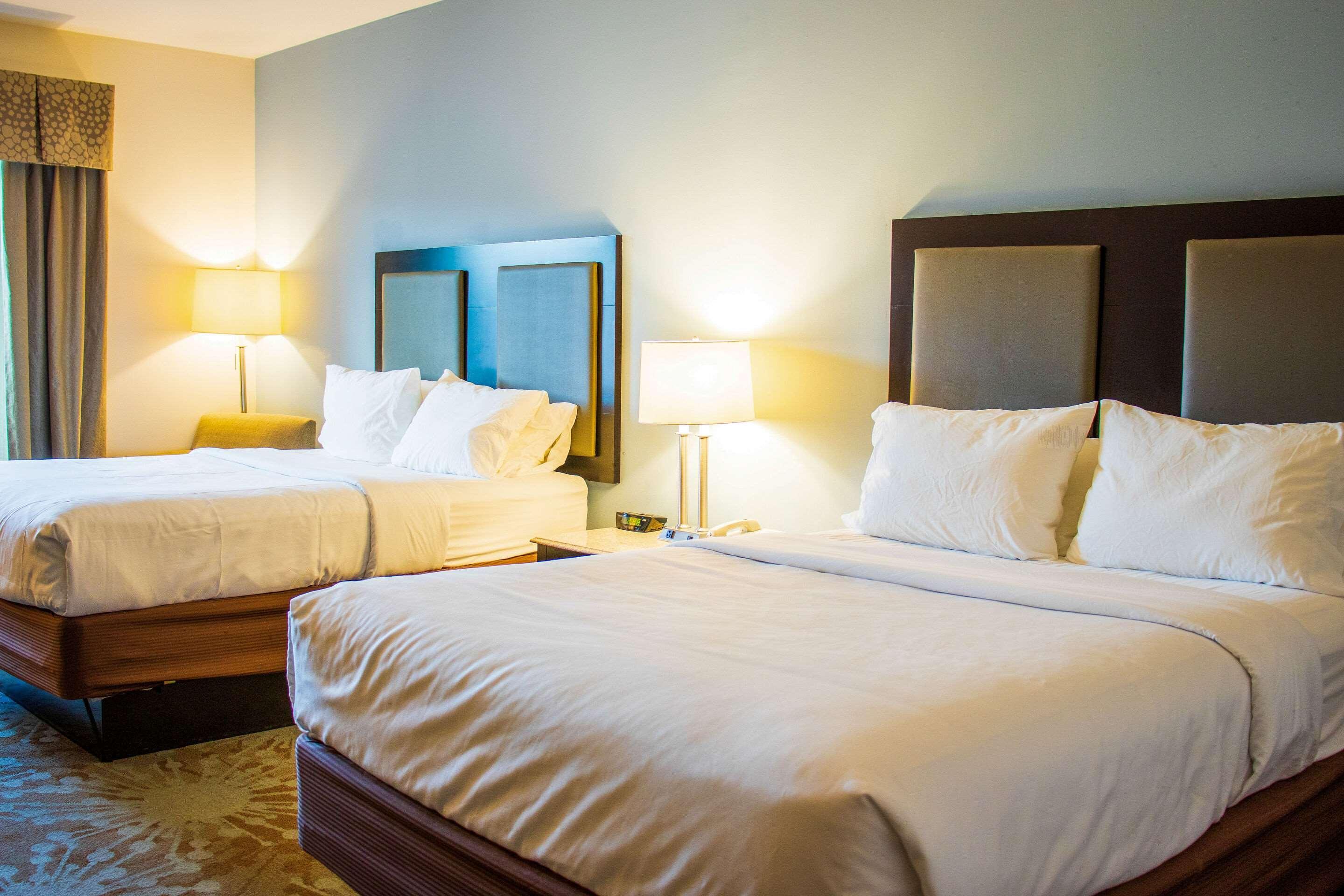 Comfort Inn & Suites Plainville-Foxboro Extérieur photo