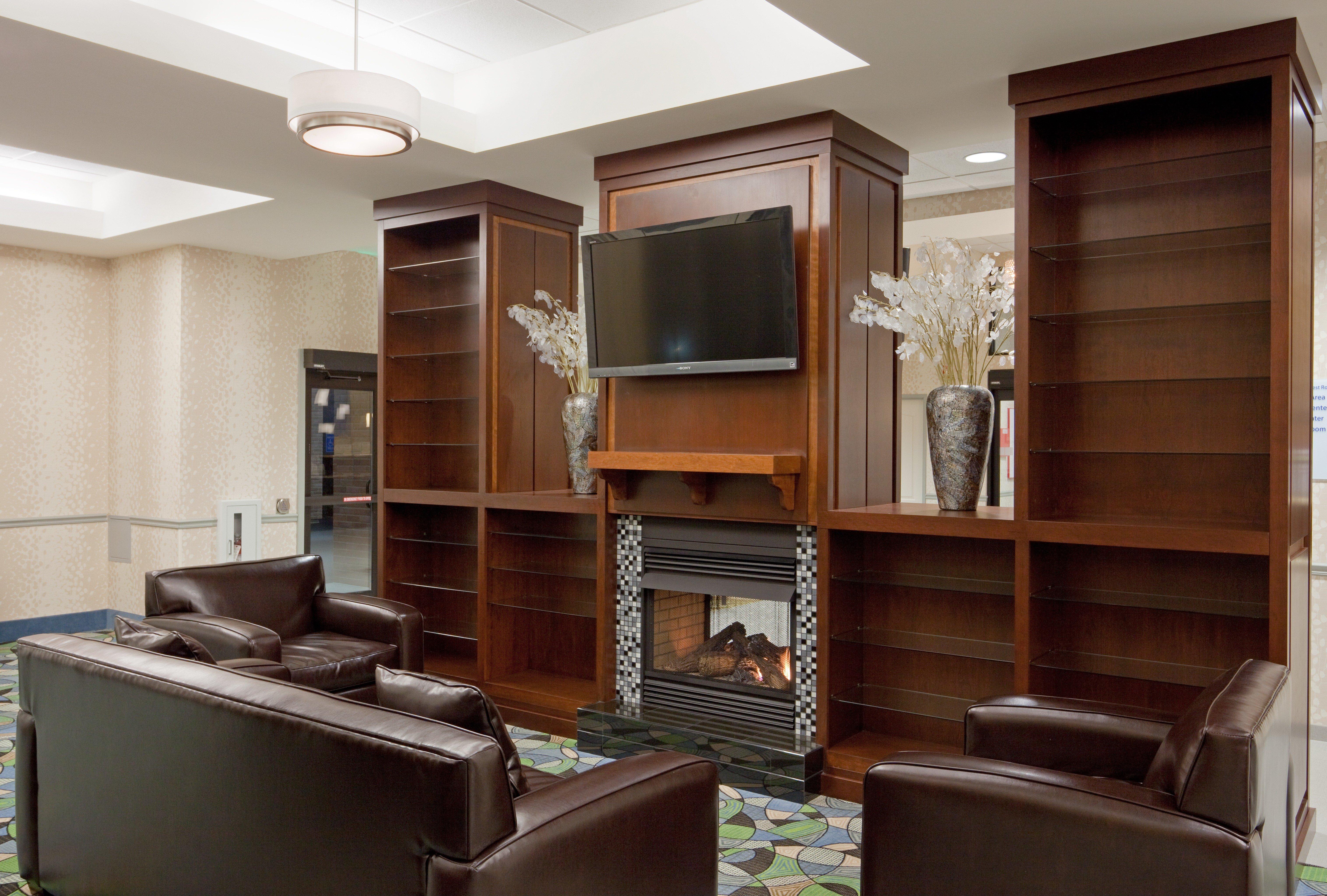 Comfort Inn & Suites Plainville-Foxboro Extérieur photo